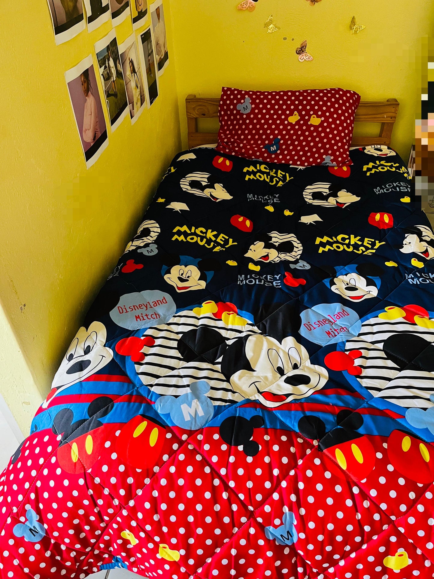 Micky Mouse comforter